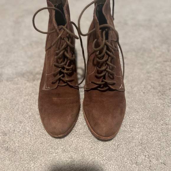 Dolce Vita lace up brown suede heeled boots 7.5 - Picture 5 of 6